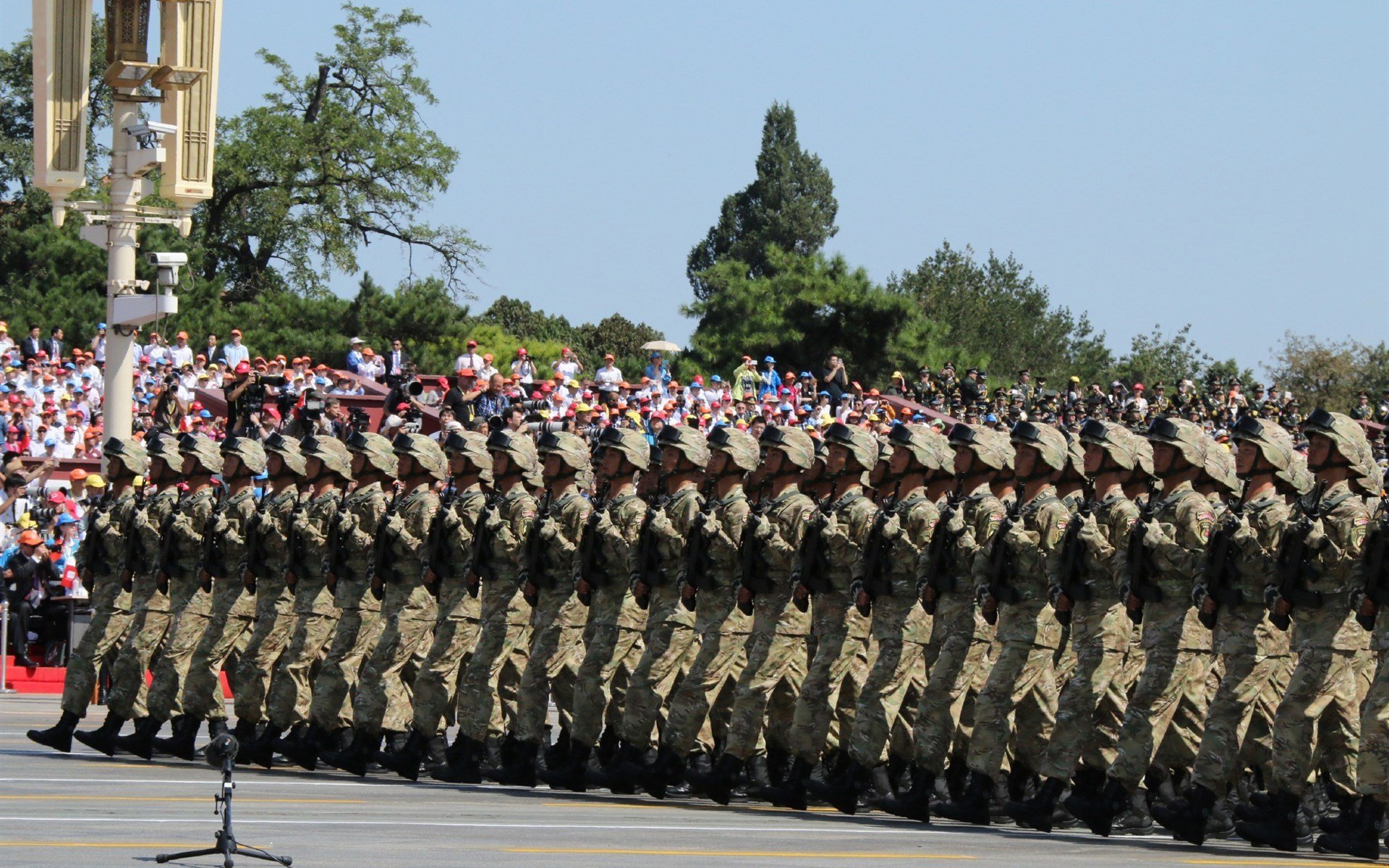 九游官网-“德甲豪门连续取胜，稳步追击榜首”，德甲豪门足球俱乐部